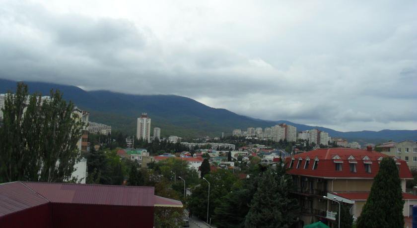 Гостевой дом Волна Алушта-12