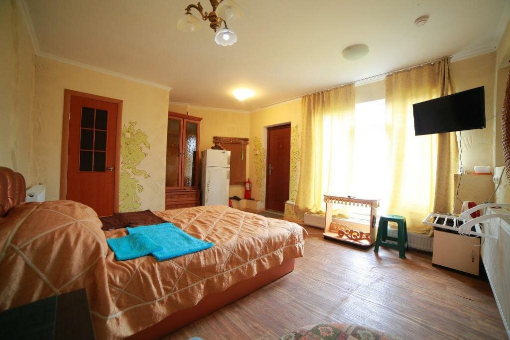 Гостевой дом Волна Алушта-142