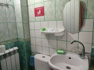 Гостевой дом Волна Алушта Одноместный номер эконом-класса-5